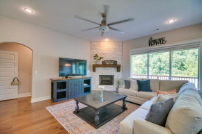 Fayetteville Vacation Rental with Deck and Shared Pool